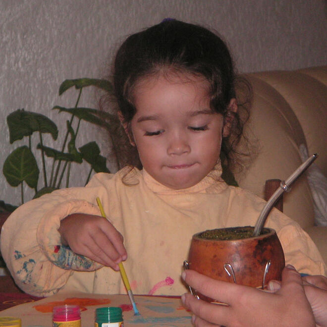 Yo de chiquita pintando.